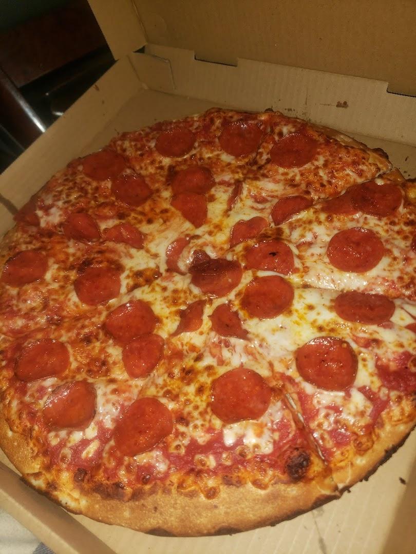 Maxwell Pizza Co Pizza in San Bernardino